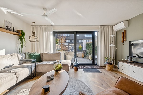 JACQUES TATILAAN 143-17.jpg